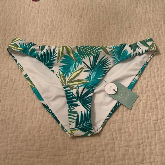 Full Tilt bikini bottoms size Medium NEW - Picture 1 of 5